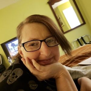 Meet your Posher, Gena